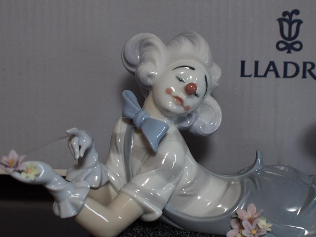 ★　LLADRO リヤドロ ピエロの手品 人形 フィギュリン 共箱 ・美品
