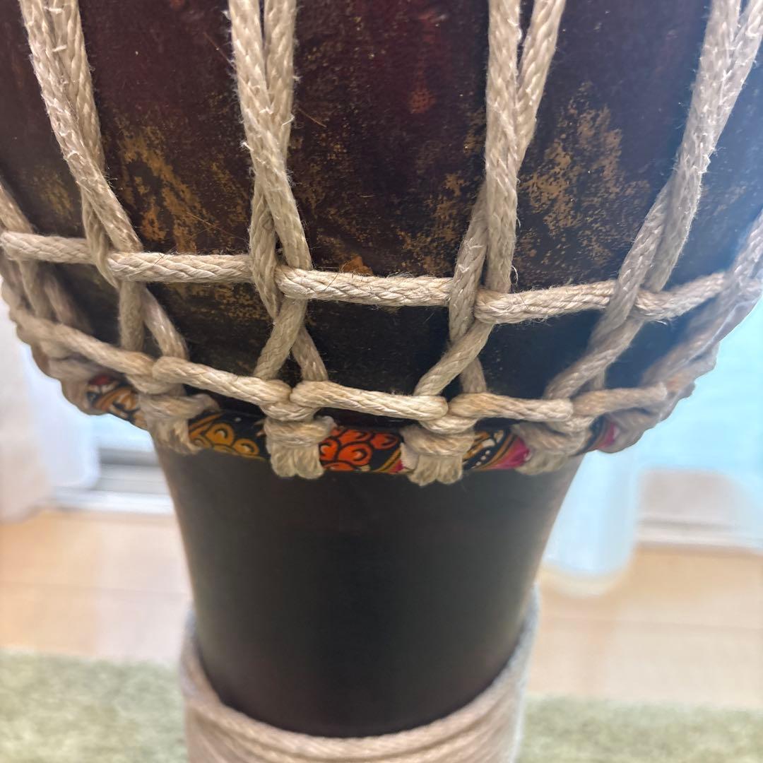 ジャンベ　木製　民族楽器