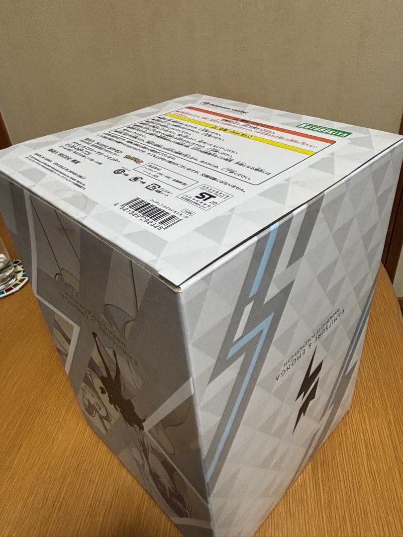 ポケモンセンター カミツレ＆エモンガ フィギュア