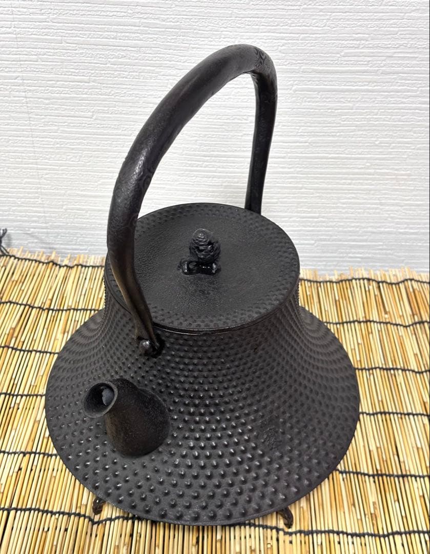 未使用品、タグ付　南部成龍堂鋳　及川光正　斎峰造　３０型　南部鉄瓶　南部鉄器