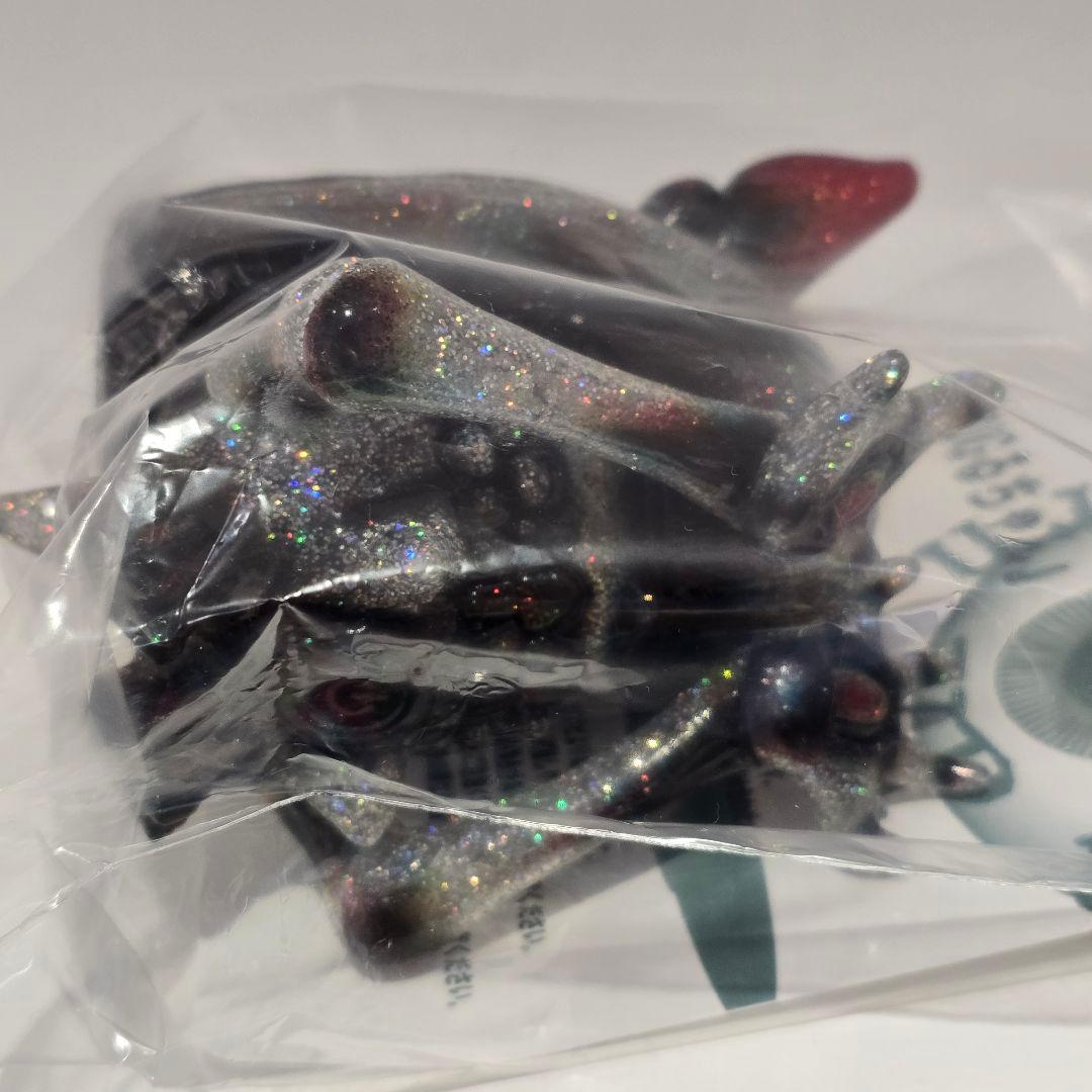 GRAPE BRAIN turn up toys バグるちゃん クリア ラメ