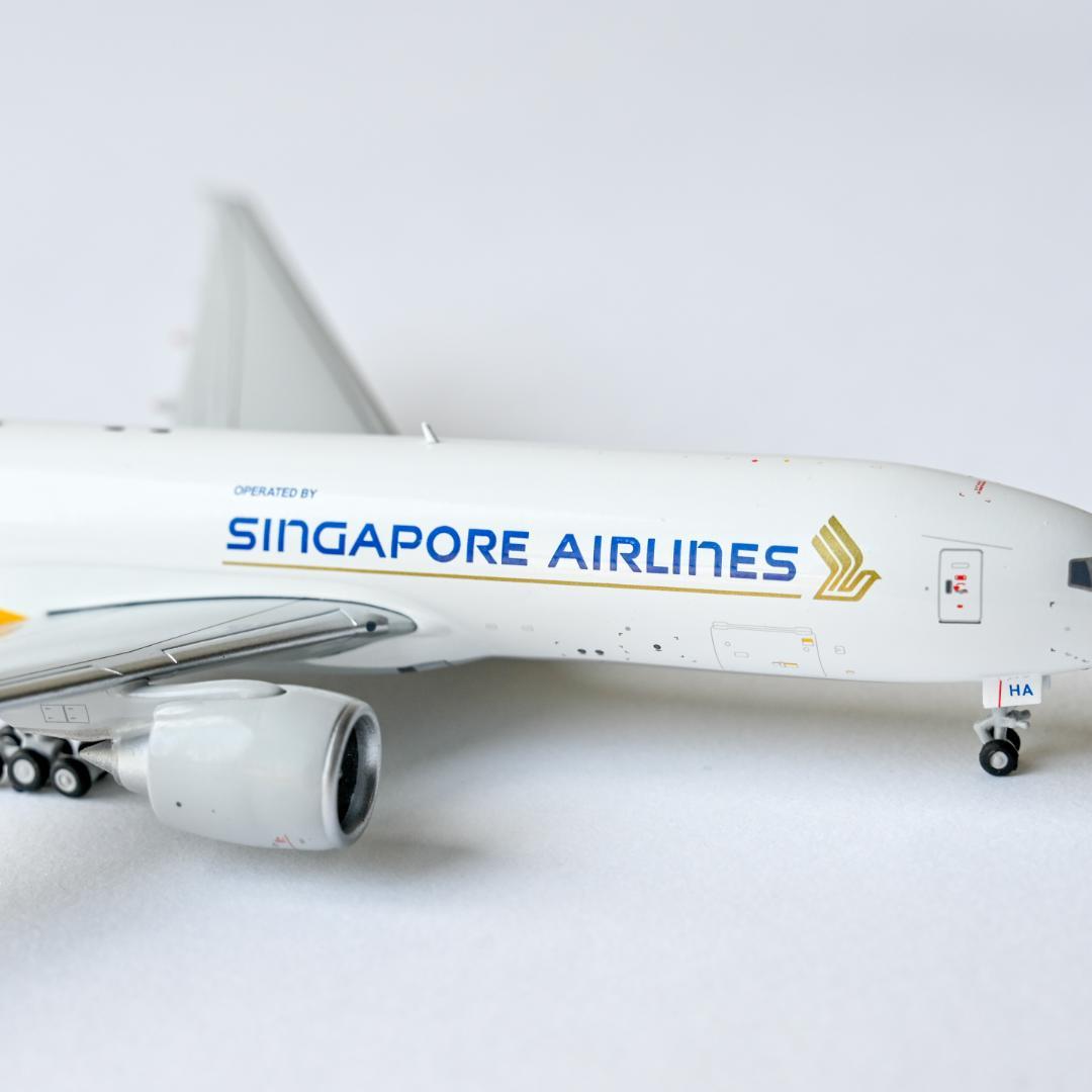 DHL × シンガポール航空 B777-8F 貨物機 1/400