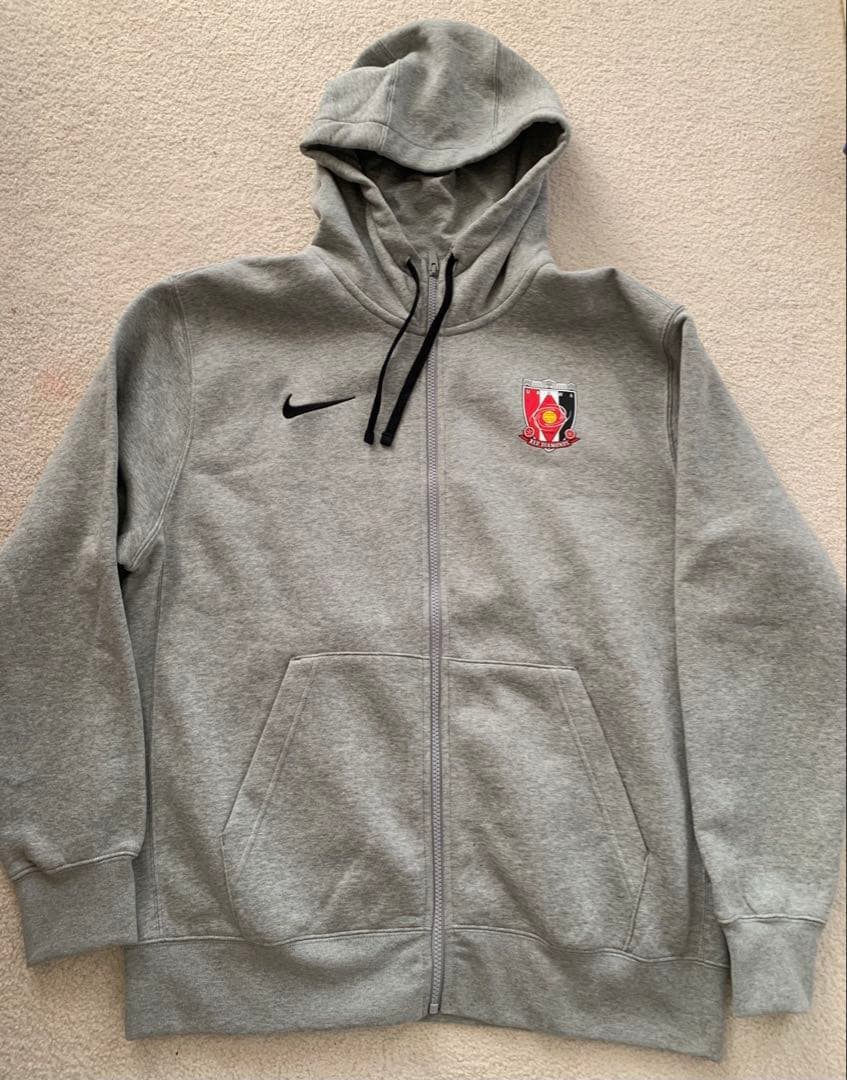 NIKE パーカー　浦和レッズ　サッカー
