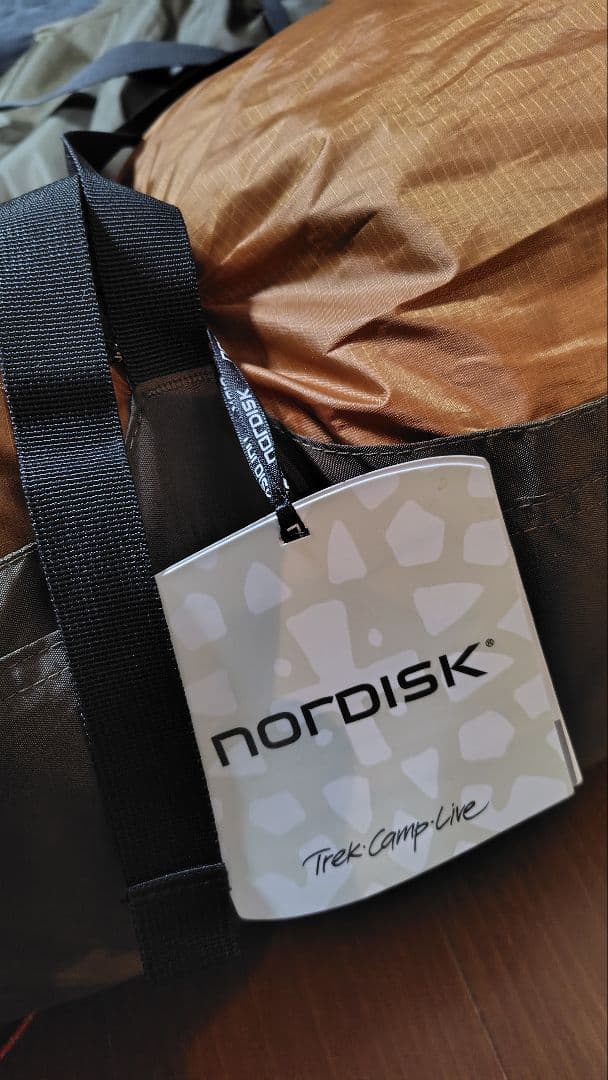 設営3回のみの美品 ノルディスク レイサ4 カシューブラウン