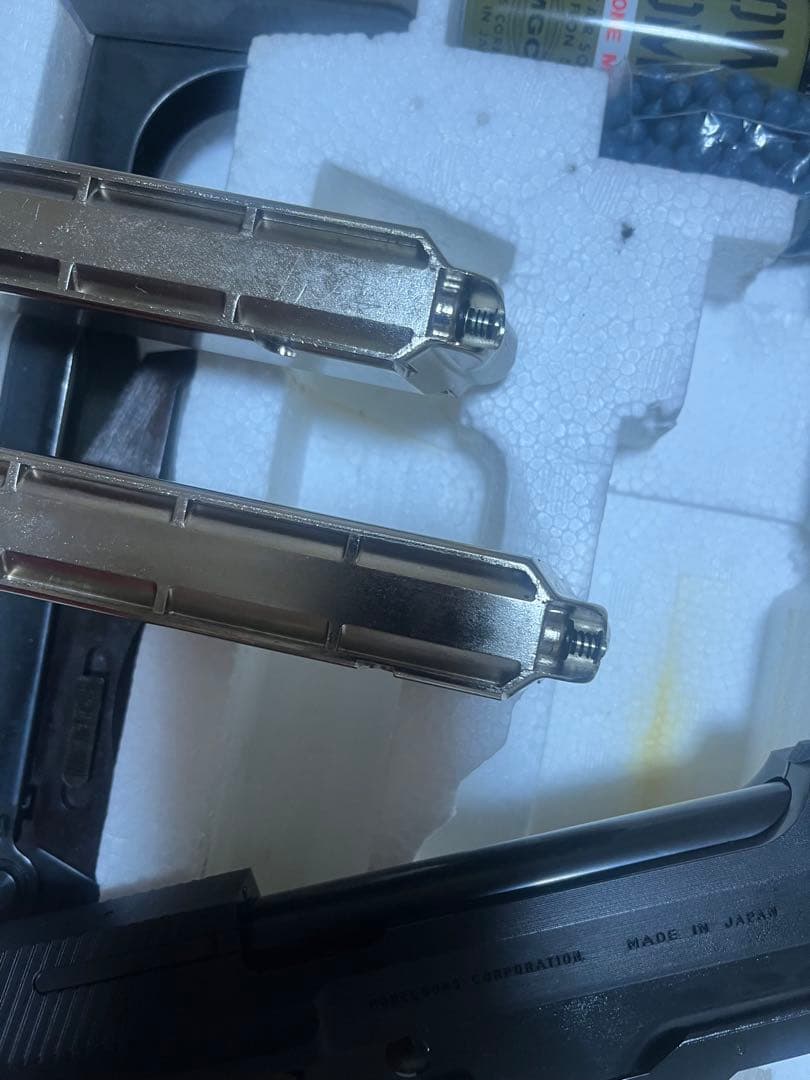 ガスガン mgc 固定スライド　M93R マガジンx2