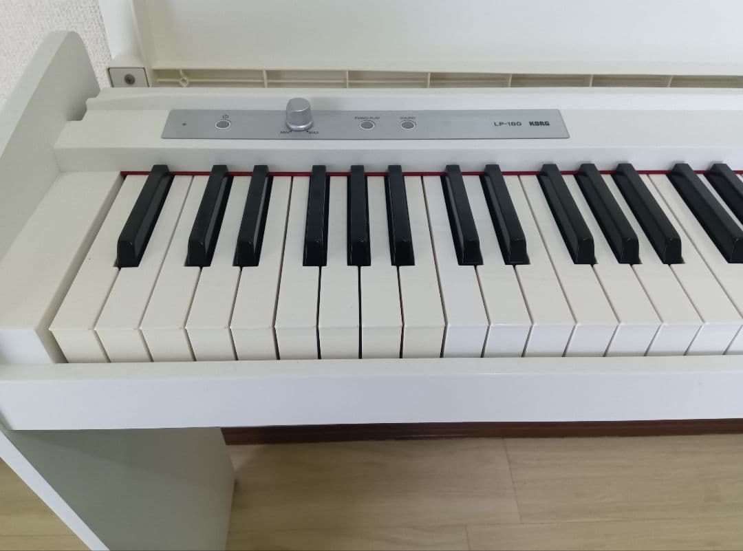 KORG　LP-180ホワイト（引き取り限定品）