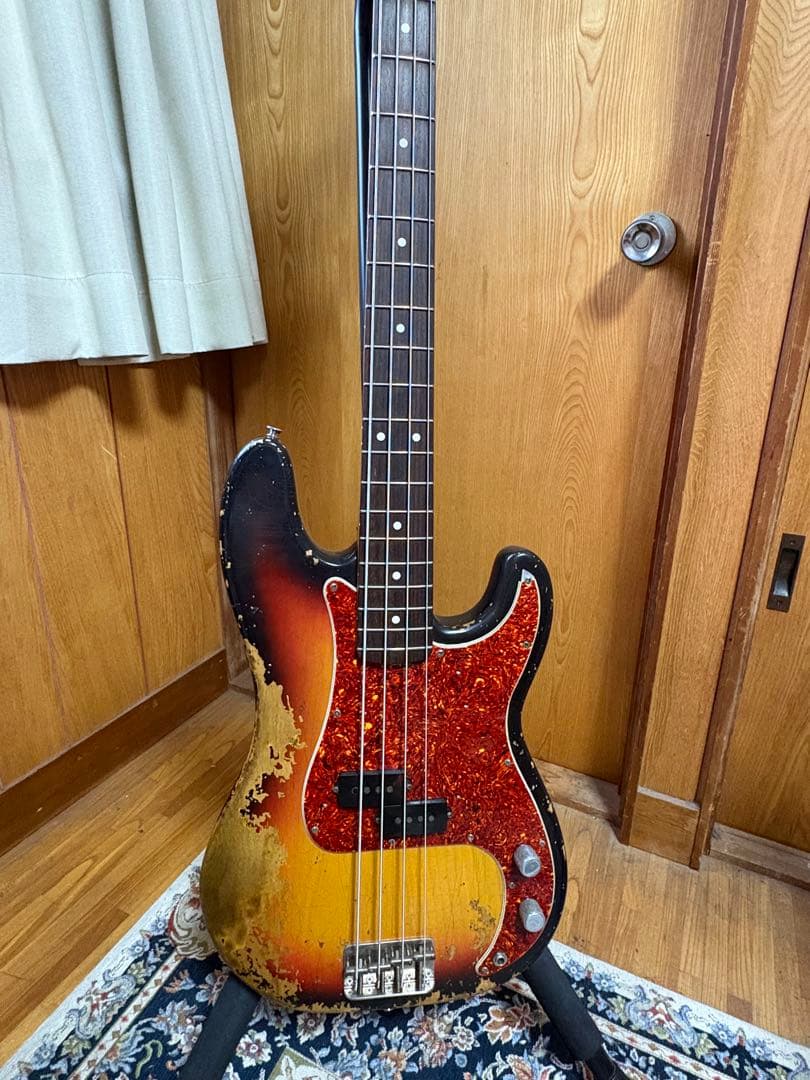1990年FenderUSA American Vintage bass 62