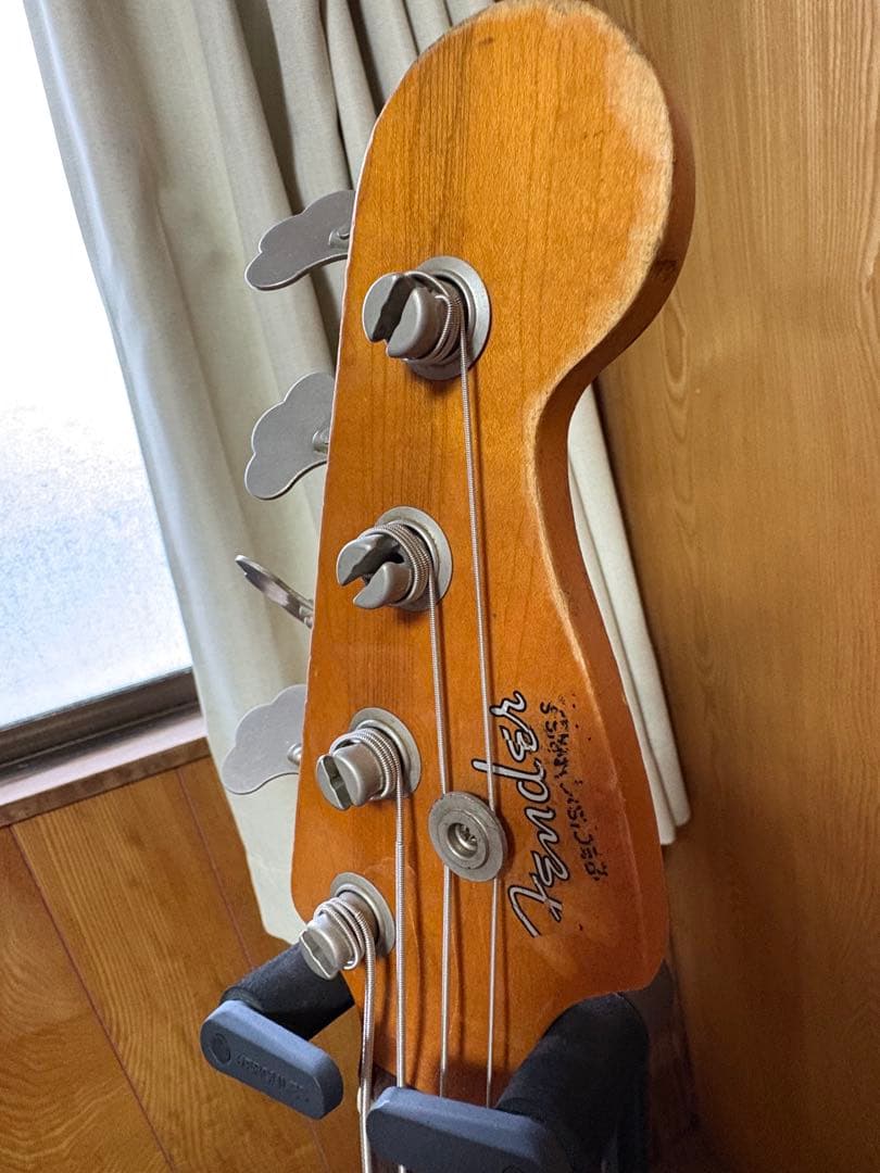 1990年FenderUSA American Vintage bass 62