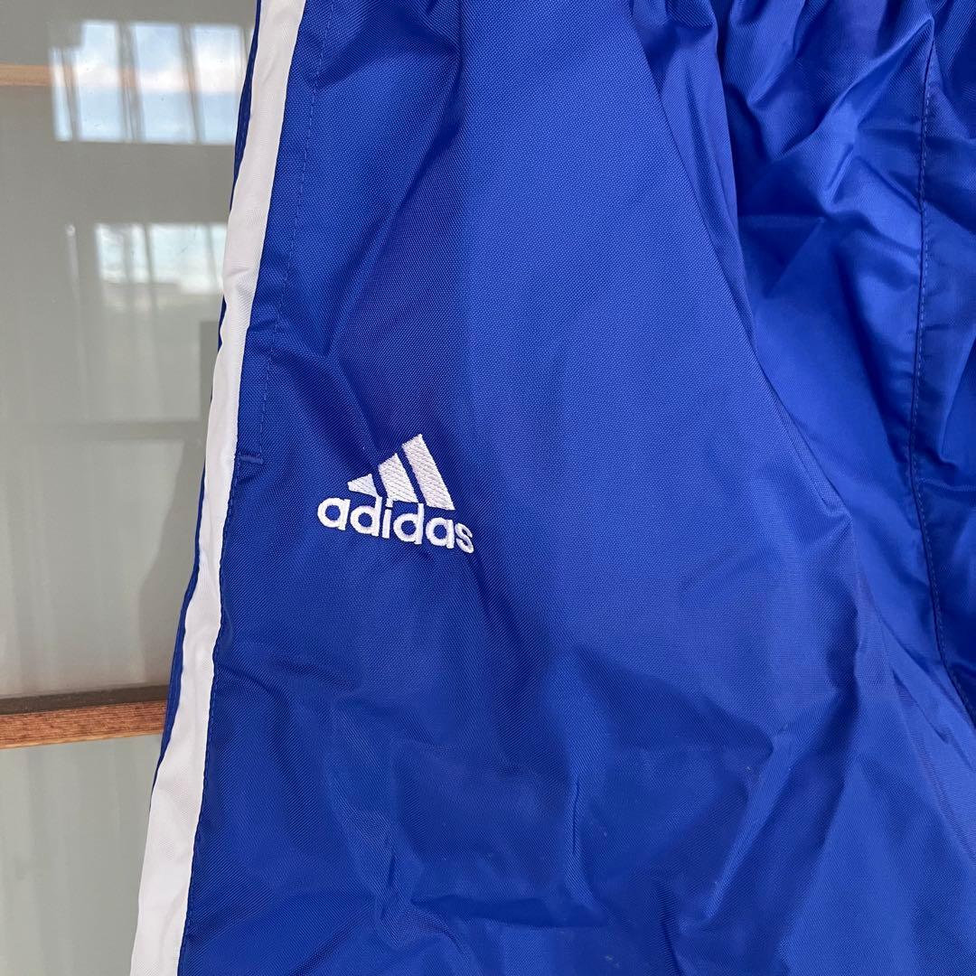 adidas 青 トラックパンツ ストライプ