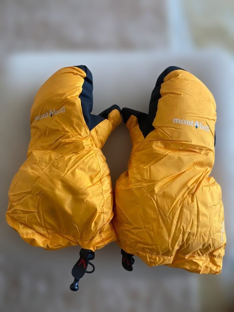 大*ん様 mont-bell イエロー　ダウンミトングローブ　ウィンドストッパー