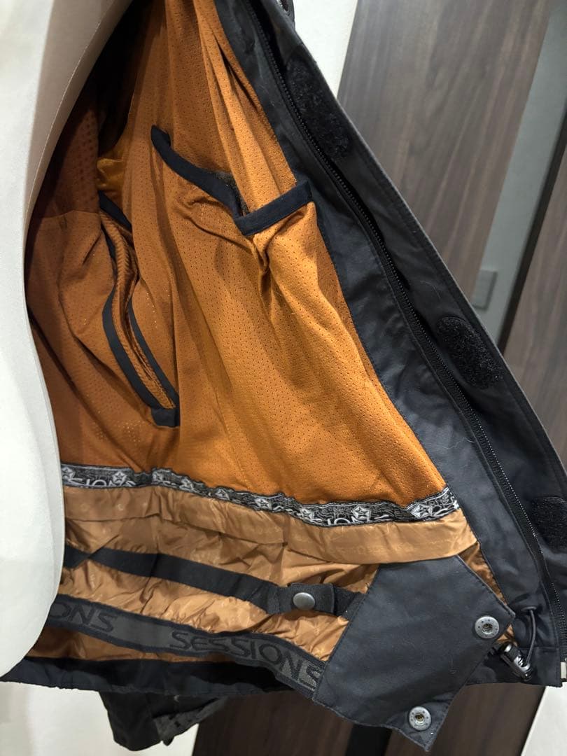 【SESSIONS】≪GORE-TEX≫ スノボウェア　セット上下　スキーウェア