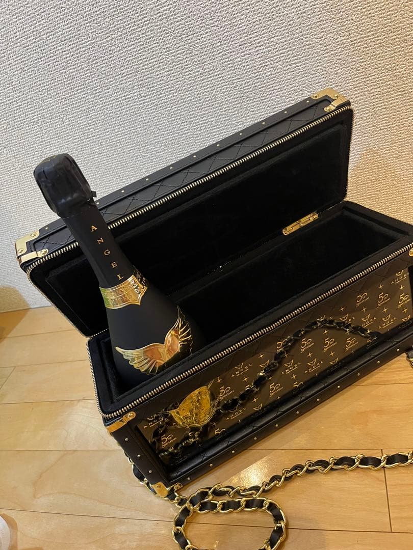 【新品未使用】ANGEL CHAMPAGNEレザージップ 5 周年記念モデル