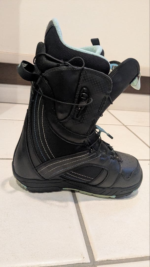 【Burton Mint 女性用スノーボードブーツ 24cm 】ブラック/ミント