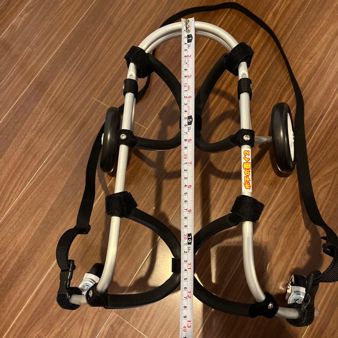 試着のみの未使用✳︎ ポチの車イス アルミニウム製 犬用　小型犬　シルバー　軽量