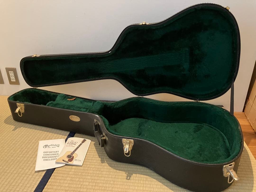 【マギーちゃん専用】★超美品★Martin DM（ハードケース付き）
