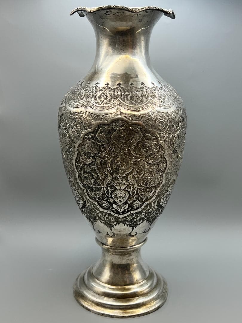 ととろ　銀製　ライオンマーク　三越　銀花瓶　花入れ　手彫　重量約820g