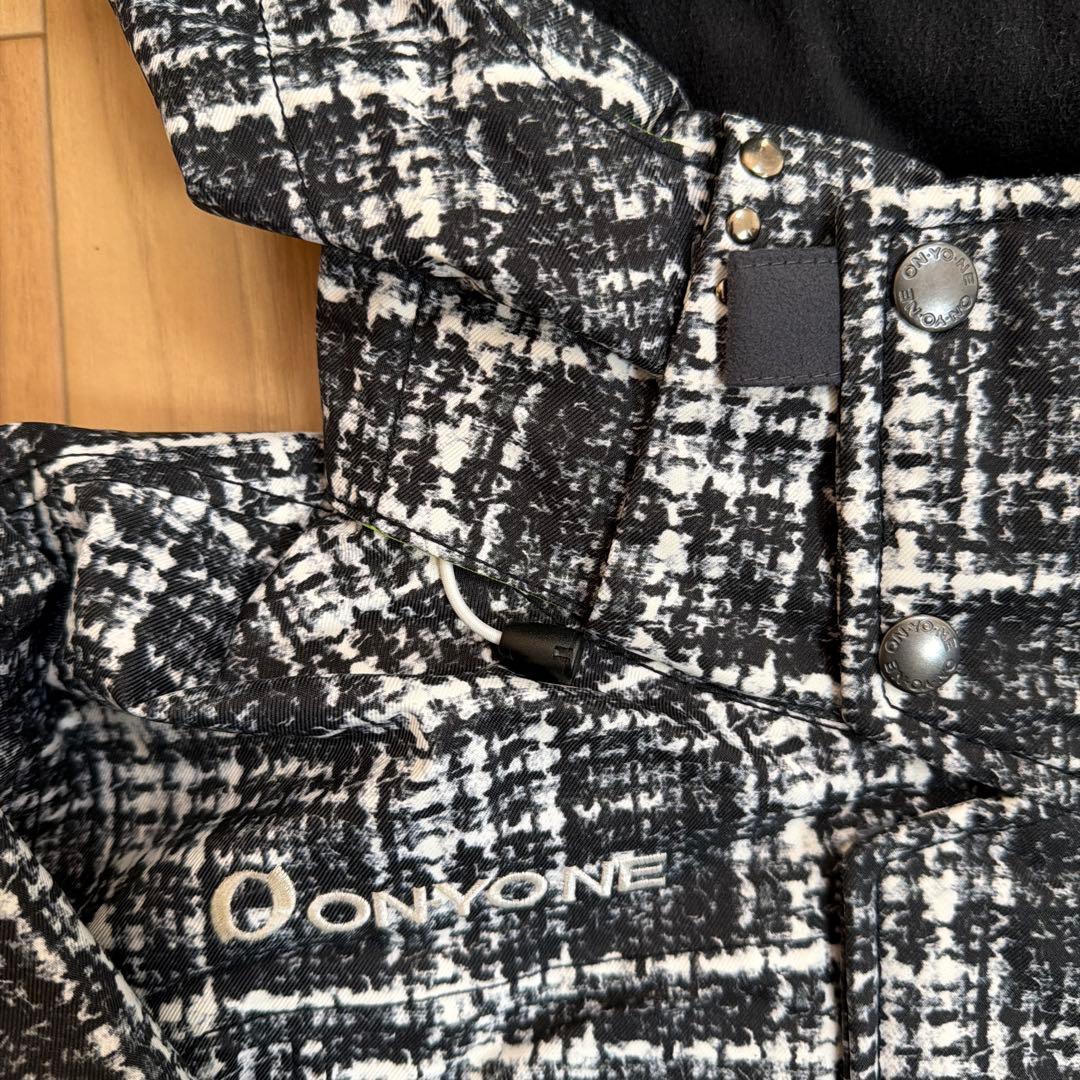 ON YONE スキーウェア　上下セット　上Sサイズ　下Mサイズ　メンズ