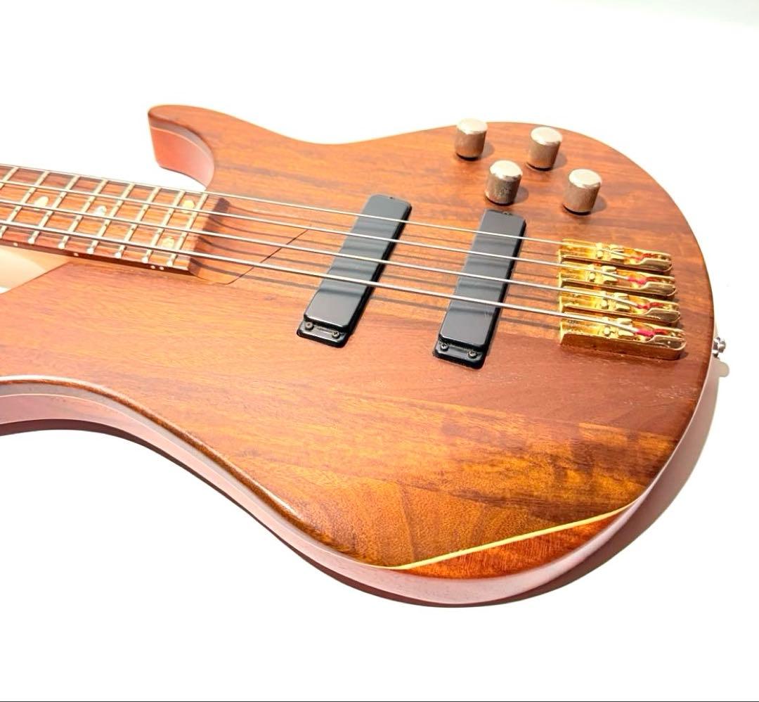 【美品】ANTIQUE NOEL ATB-560 エレキベース