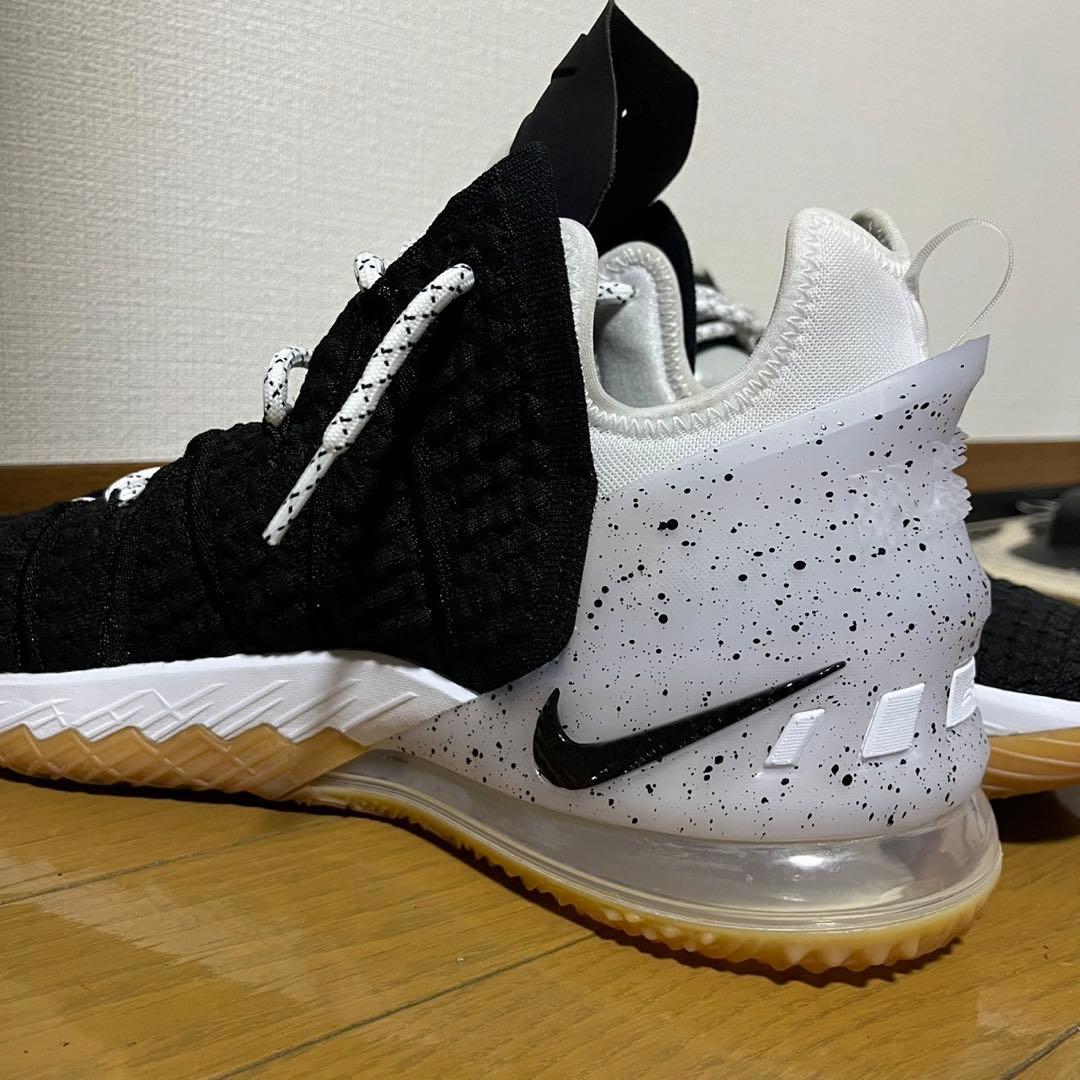 レブロン18 バッシュ　ナイキ