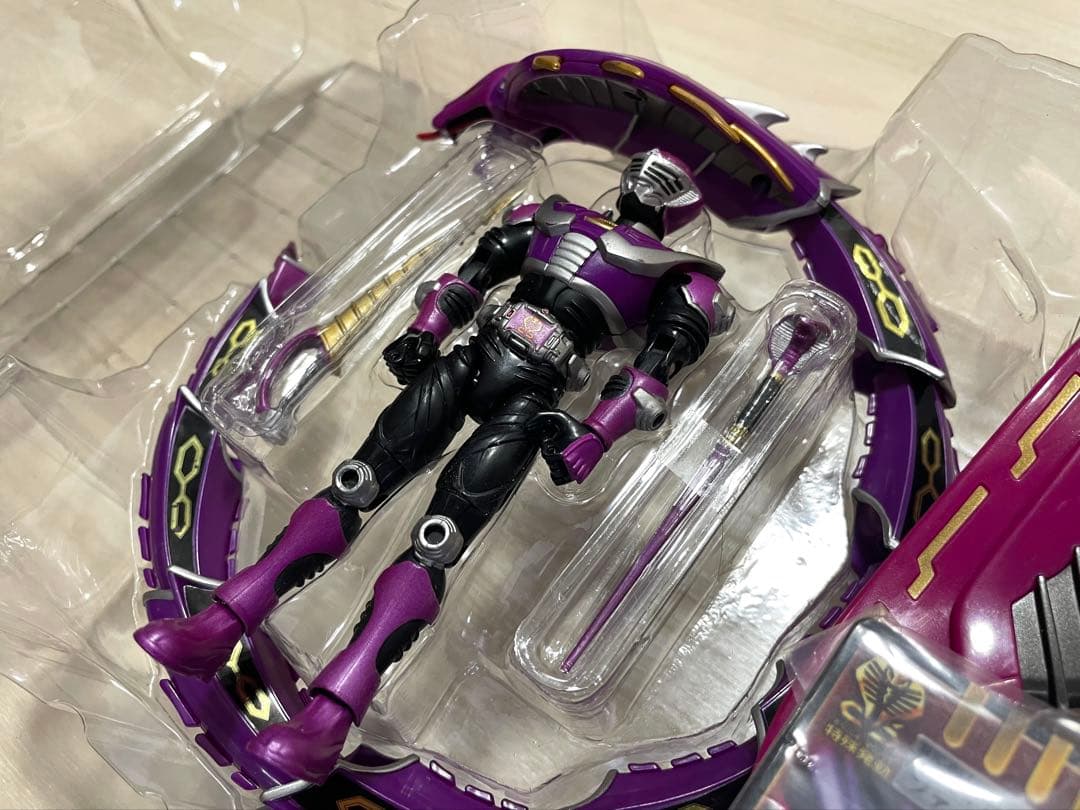 仮面ライダー 龍騎 R&M4 王蛇 ライダー&モンスターシリーズ