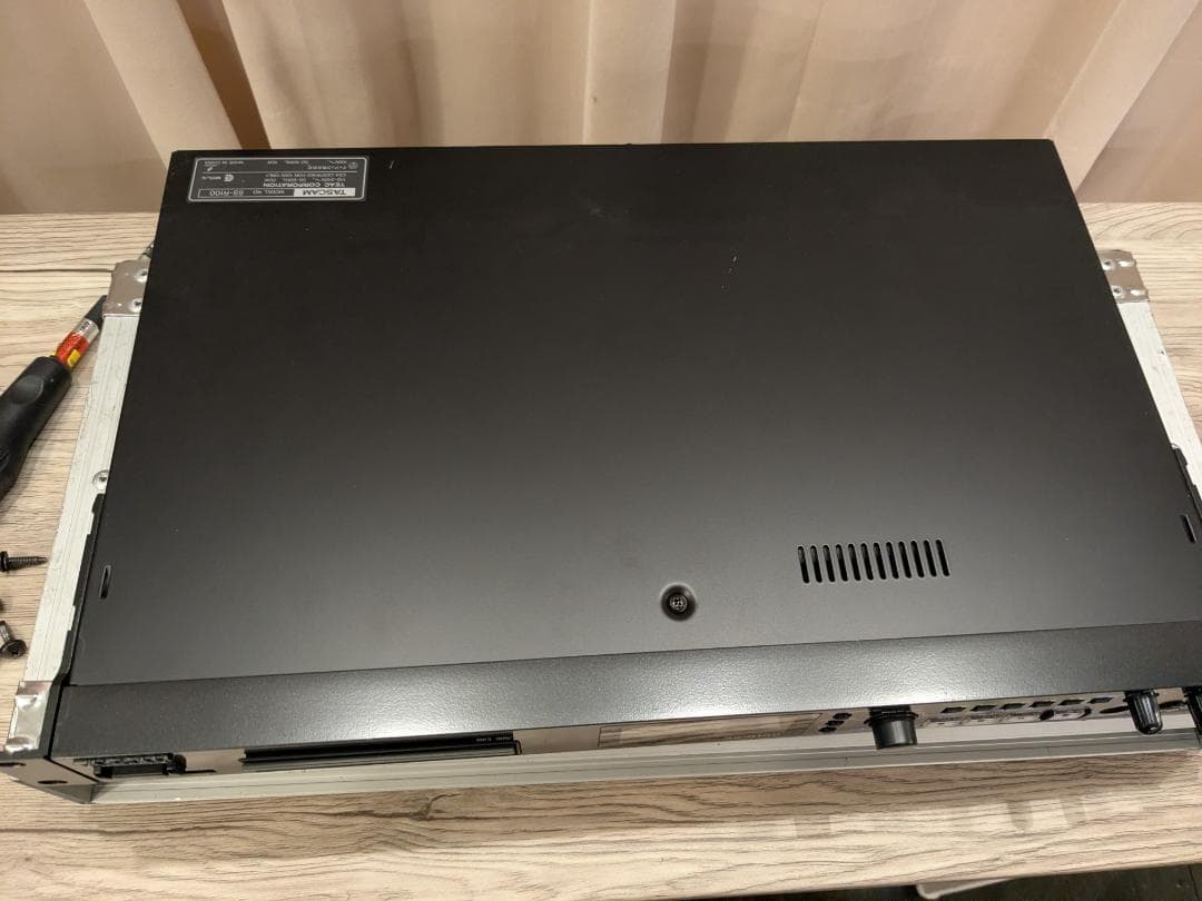 TASCAM SS-R100｜ステレオレコーダー【動作確認品】ケース付き