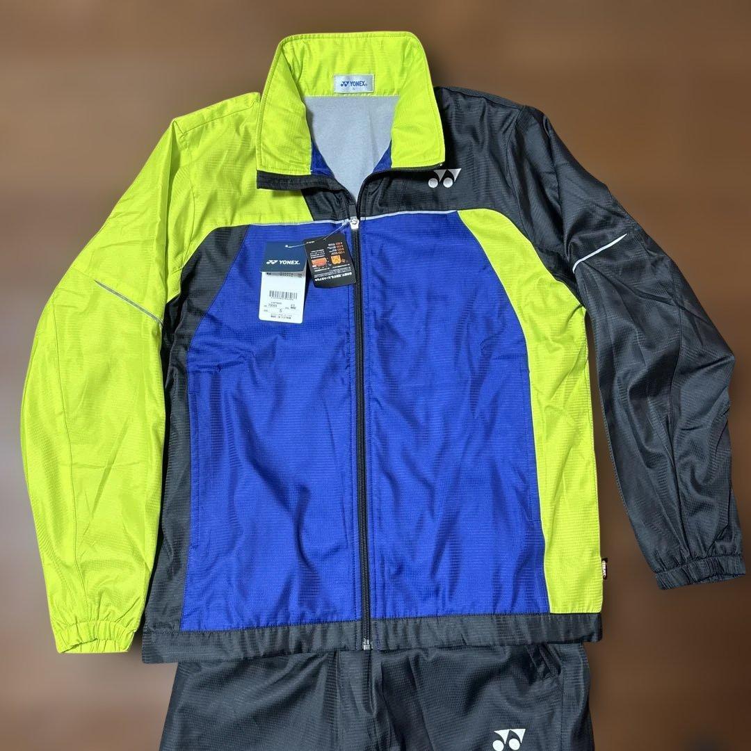 【新品】ヨネックスウィンドブレーカー　Sサイズ