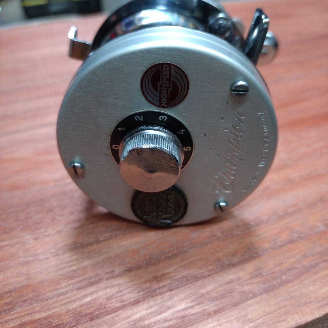 オールドリール　ダムクイック　700B ベイトリール