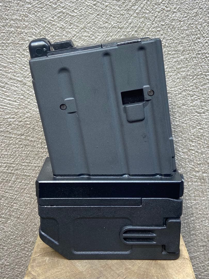 R7-09 東京マルイ GBB M4 マガジンアダプター 外部ソース仕様