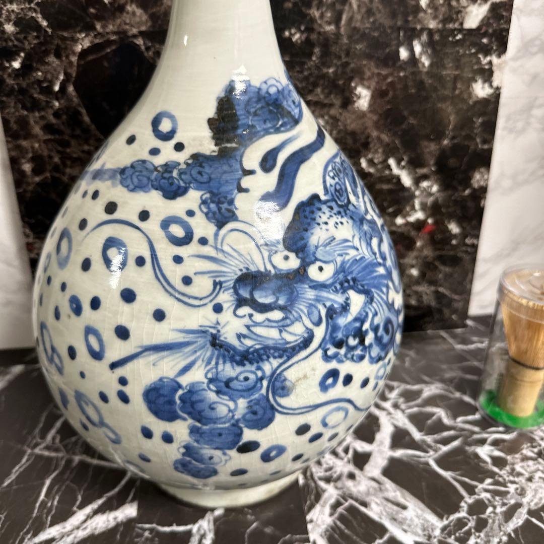 李朝、雲竜図　特大徳利。特製木箱。