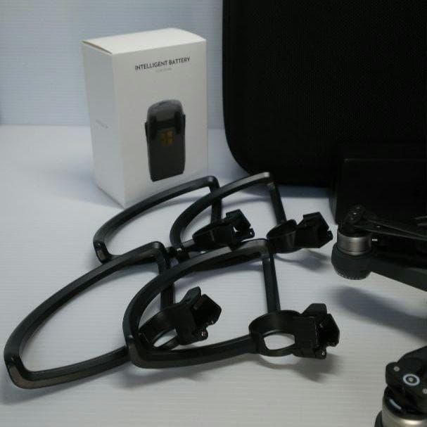 ドローン DJI Spark フルセット（赤）