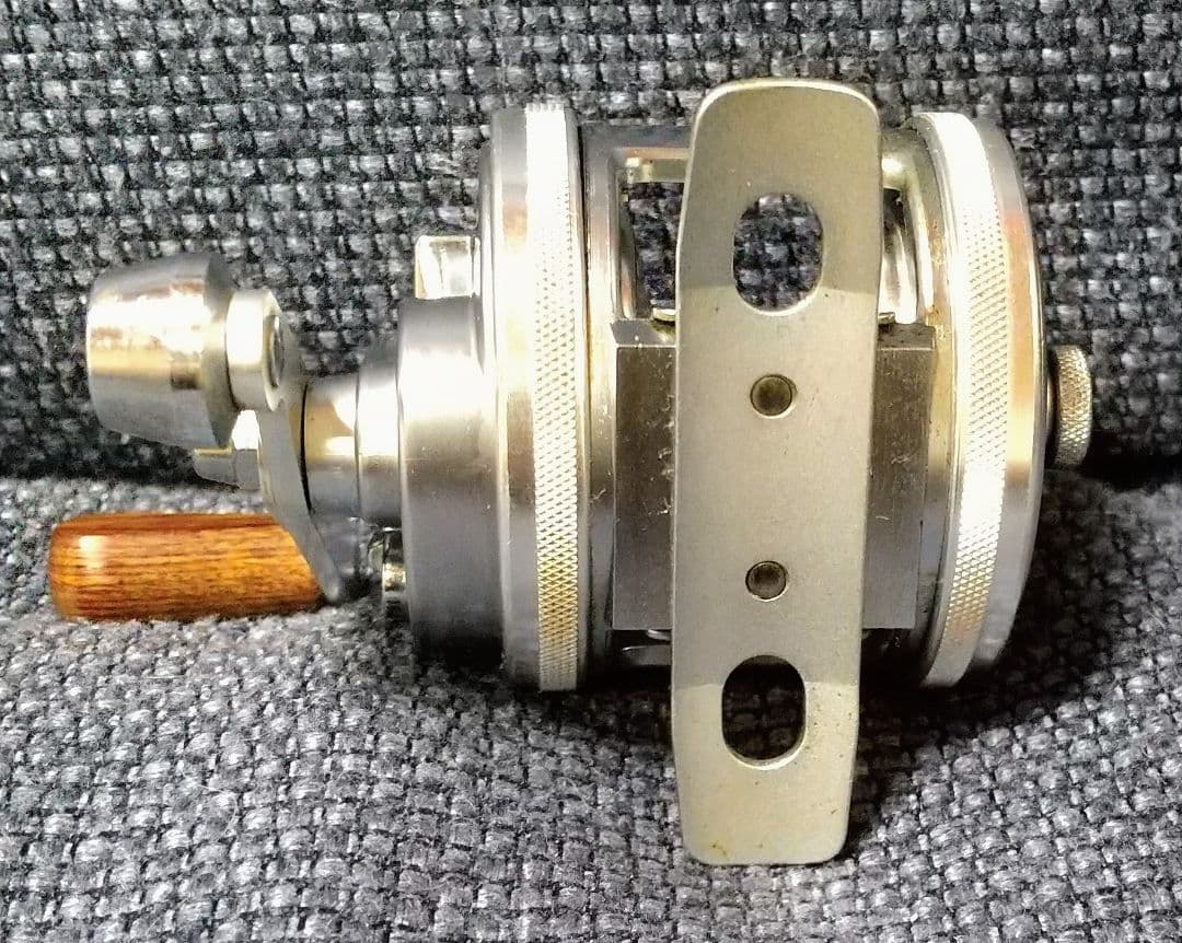 DAIWA ダイワ コロネット ベイトリール ミニGS-10C 古い割には美品系