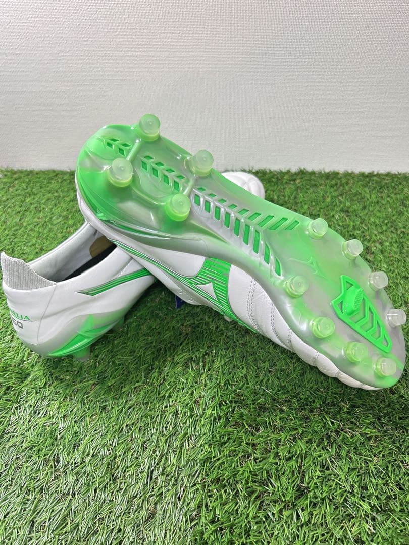 【限定カラー】モレリアネオ 4 JAPAN 26.5cm P1GA253037