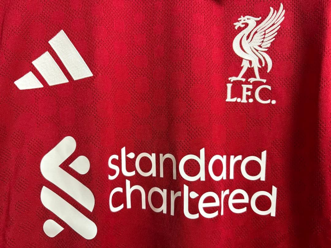 【正規品・新品タグ付き】リバプール　25/26 オーセンティック　ヴィルツ