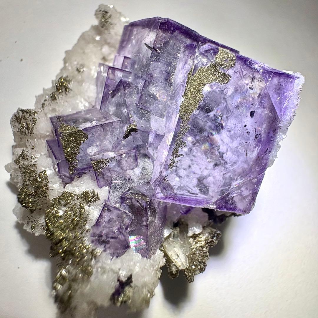 453 中国　ヤオガンシャン産　フローライト&パイライト