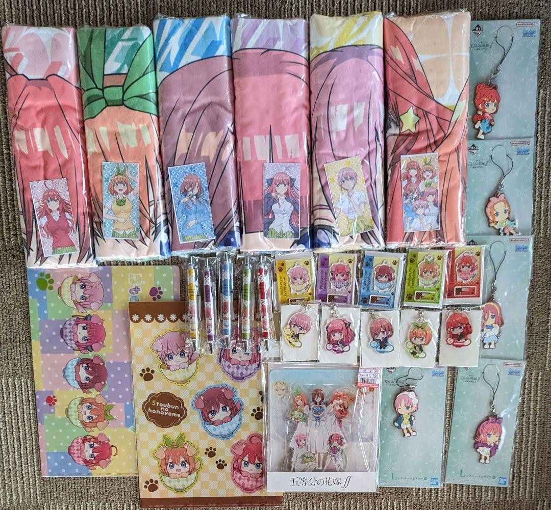 五等分の花嫁　中野一花　中野二乃　中野三玖　中野四葉　中野五月　五つ子集合　全員