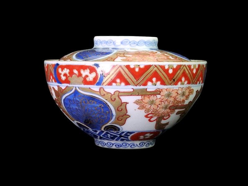 古伊万里　金襴手　桜花紋に光背の図　大振蓋茶碗　AS-DBz