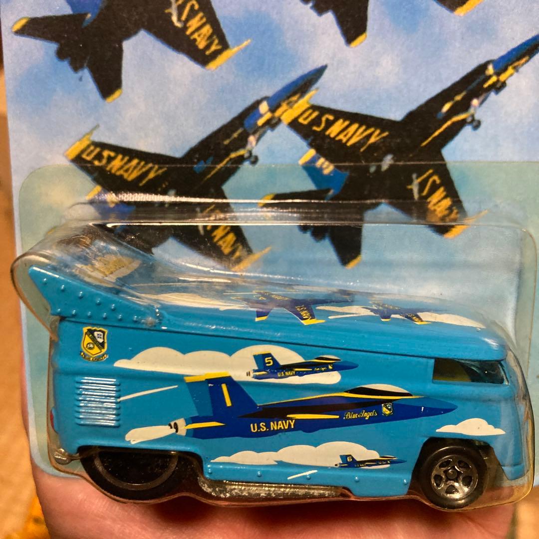ミニカー Hot Wheels Blue Angels VW Drug Bus