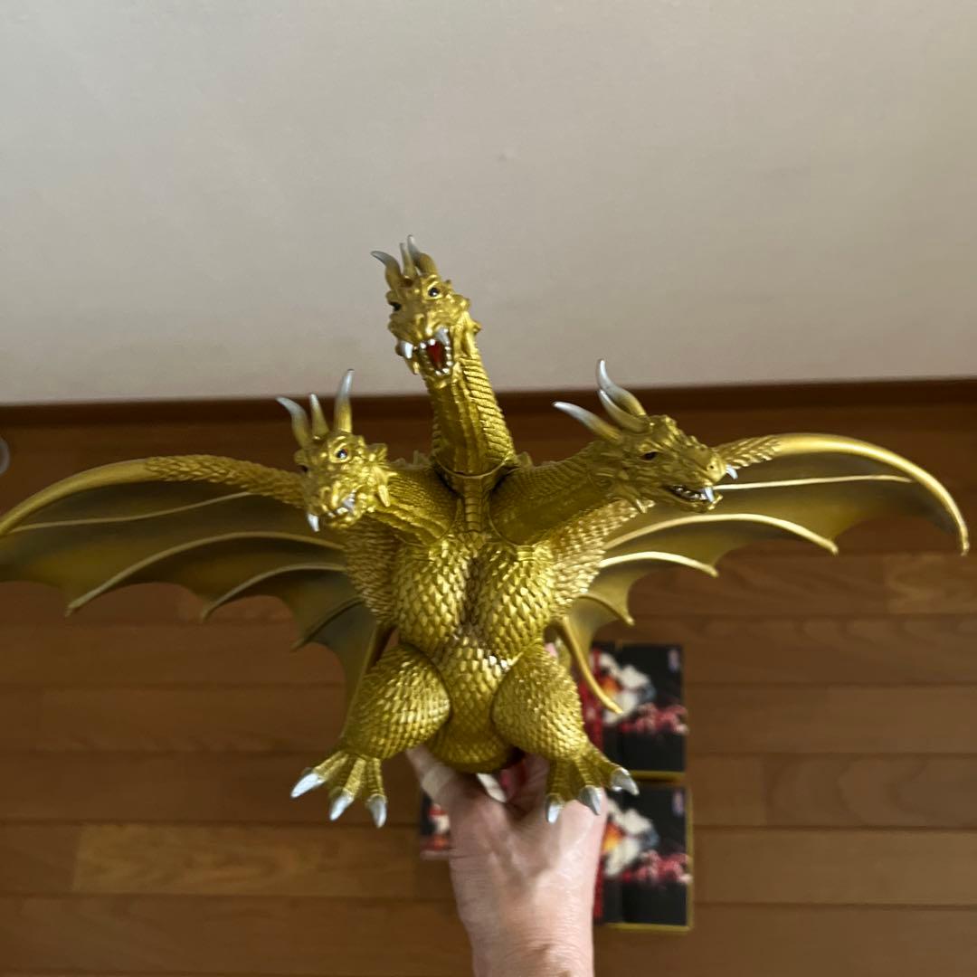 ゴジラ キングギドラ 2002フィギュア&陶器のマグカップ⭐︎4点セット