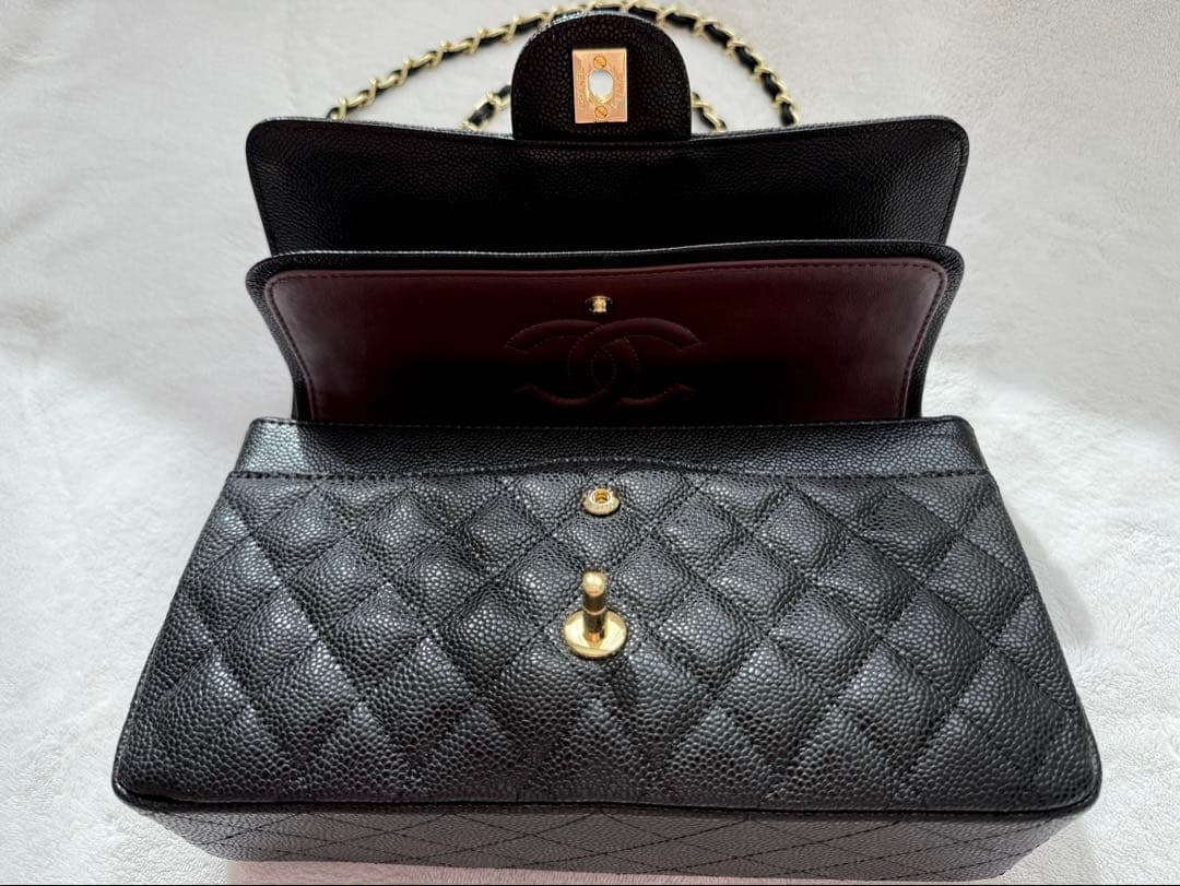 キルティングバッグ　ゴールドチェーン　ショルダーバッグ　キャビアスキン　2way