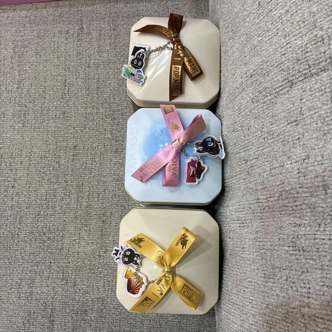 GODIVA 3缶セット　LABUBU ラブブ　日本未発売