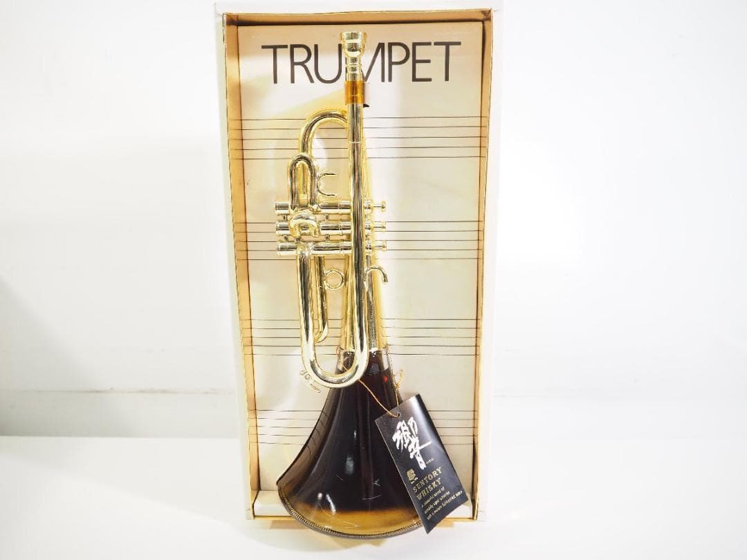 【未開栓】 サントリー 響 トランペットボトル 500ml 43%