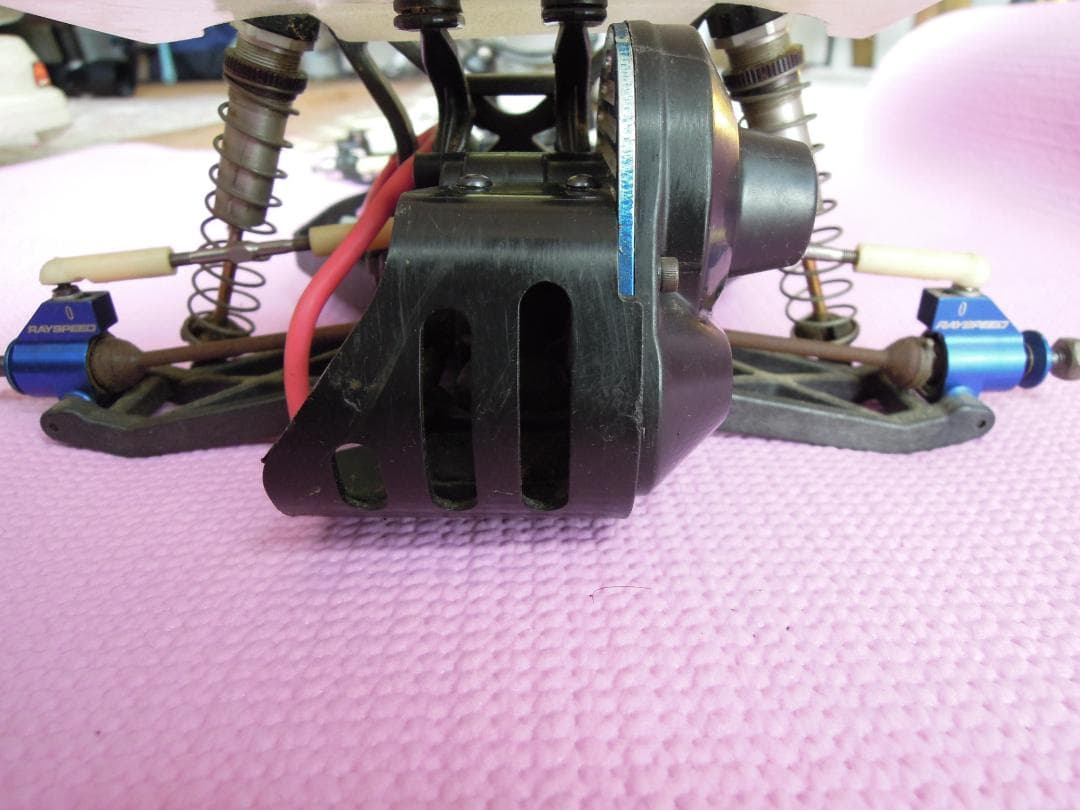 アソシエイテッド　RC10B4