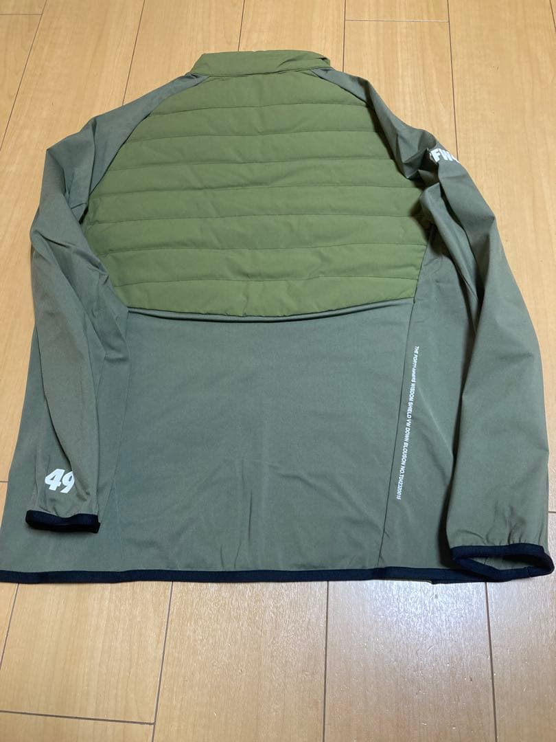 新品未使用 MサイズTFW49 カーキ ゴルフ ジャケット 防寒 ダウン 秋冬