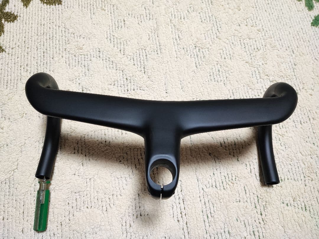 一体型フルカーボンハンドル 380 115mm