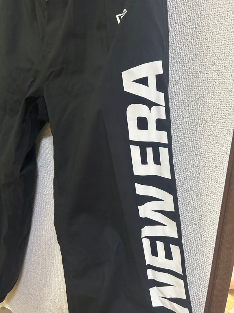 NEW ERA ブラック スノーボードウェア