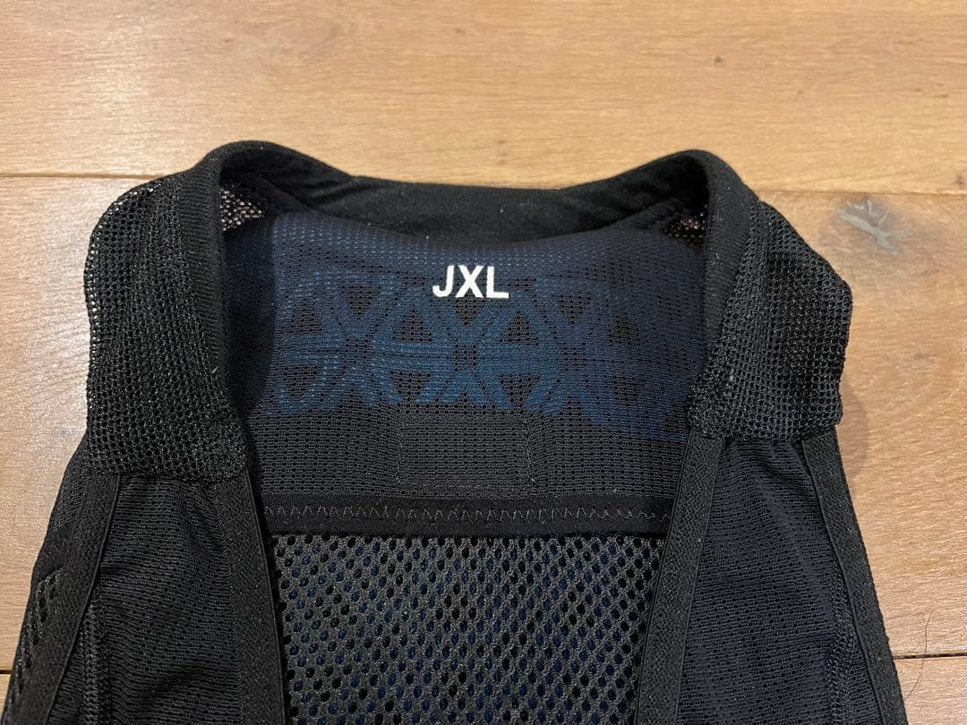 Salomon バックプロテクター　ブラック/ブルー