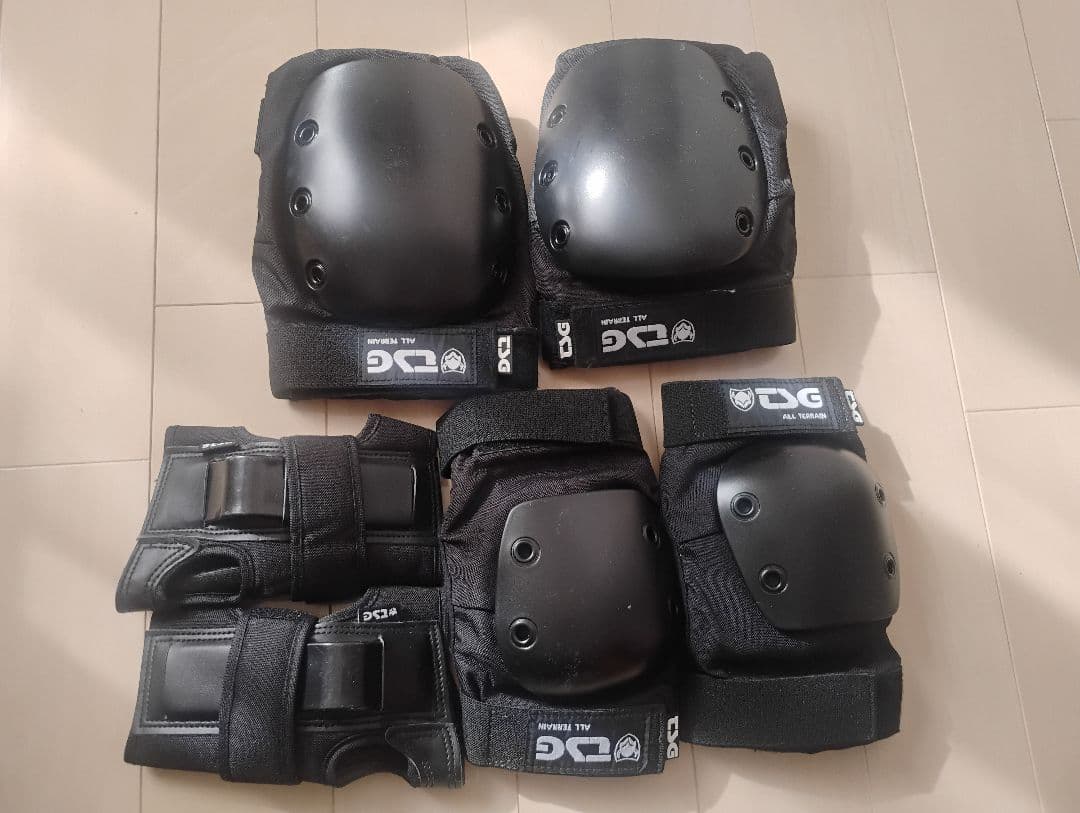 TSG ブラック プロテクターセット