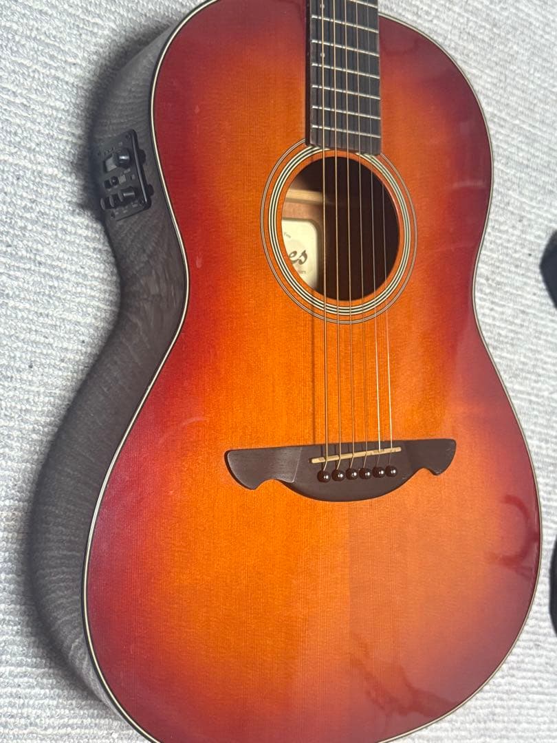 James サンバースト アコースティックギター