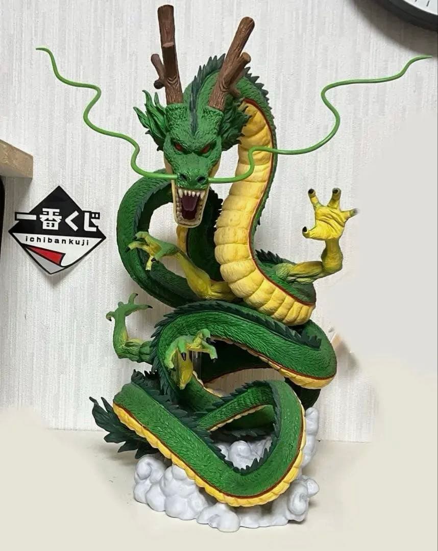ドラゴンボール　神龍　フィギュア