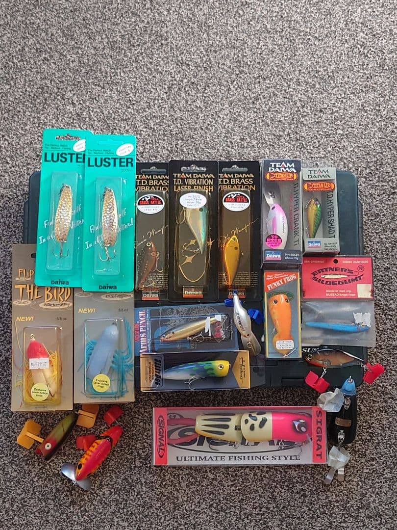 【レアルアー】ブラックバス　76個ルアーセット　オールドルアー含む